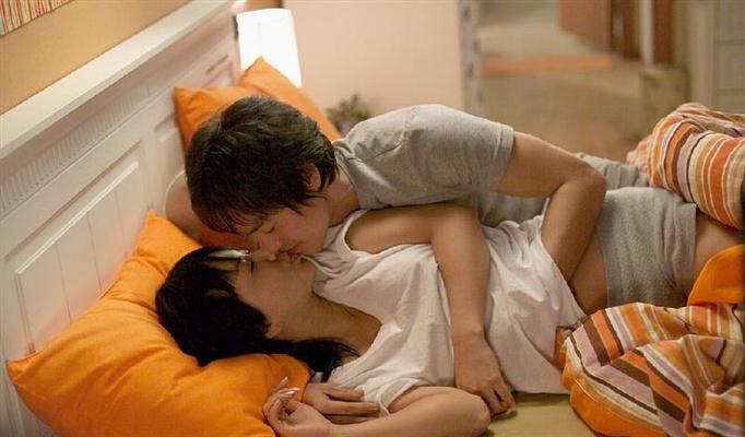 sex lôn Gái dâm móc lồn sướng quá xuất tinh